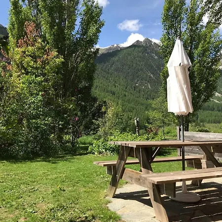 L'elva Hameau Des Chazals Hautes Alpes *